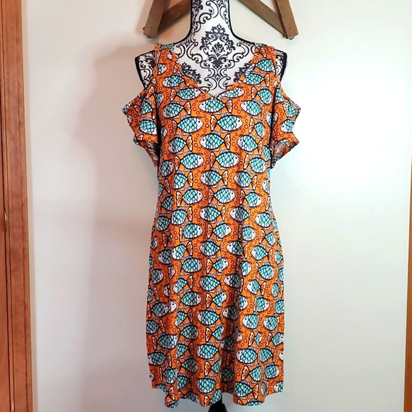 crown & ivy Tops - crown & ivy Woman's Top EUC